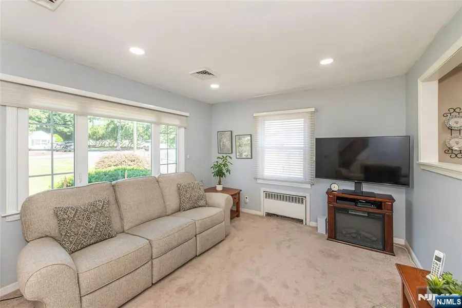 56 Village Drive, Wayne, NJ 07470 - #2