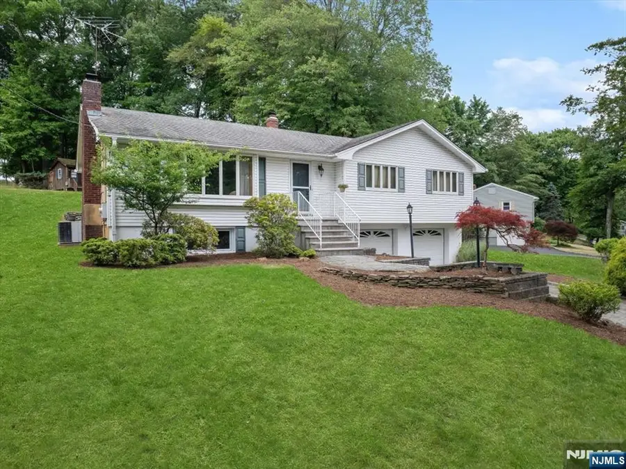 641 Antrim Road, River Vale, NJ 07675 - #3