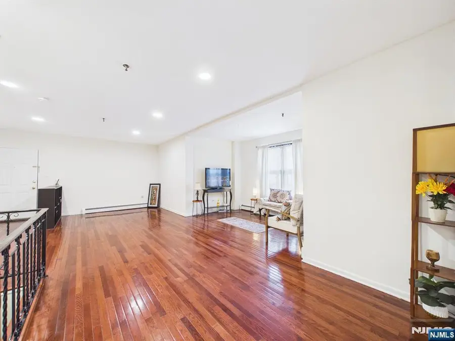 4905 Park Avenue 1C, Union City, NJ 07087 - #2