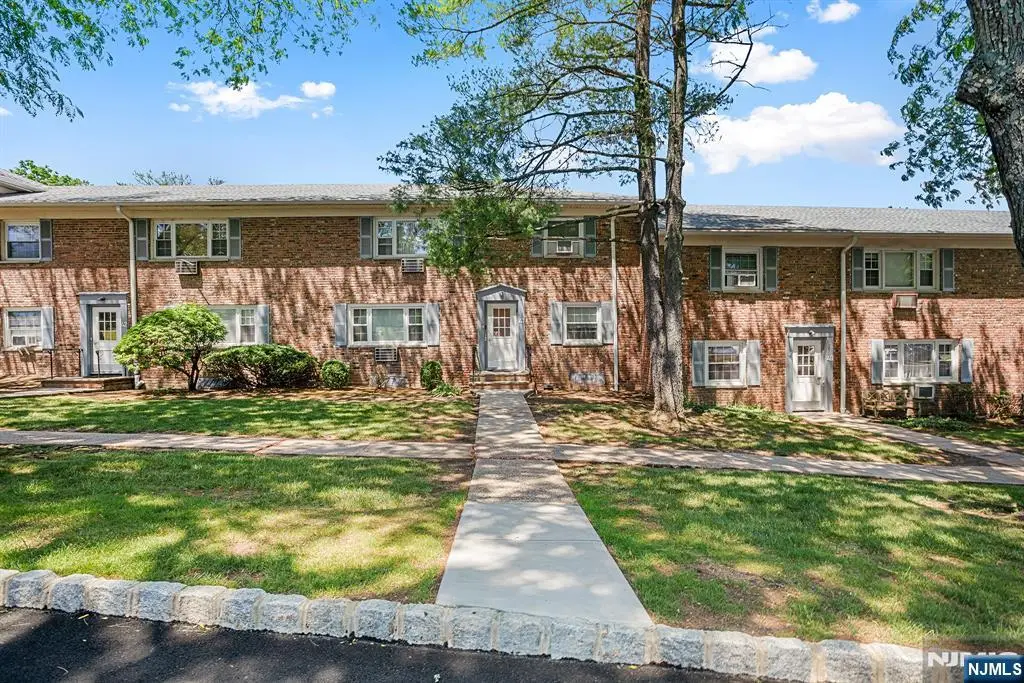 41 Wedgewood Drive 118, Verona, NJ 07044 - #1