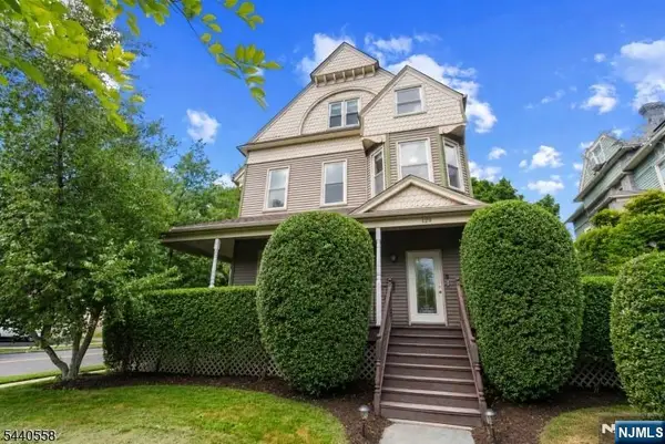 129 Claremont Avenue 2, Montclair, NJ 07042