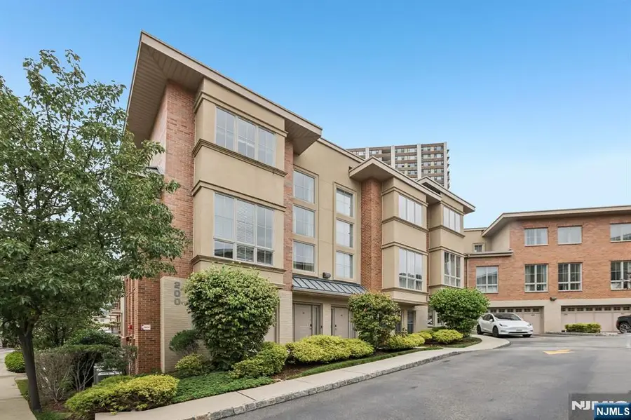 200 Laird Avenue C2201, Cliffside Park, NJ 07010 - #2
