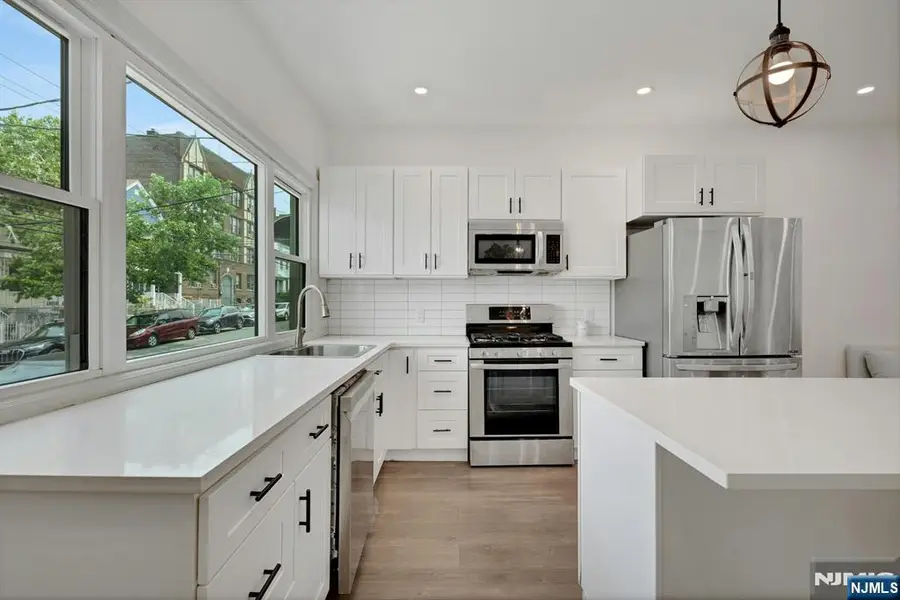91 Lexington Avenue, Jersey City, NJ 07304 - #2