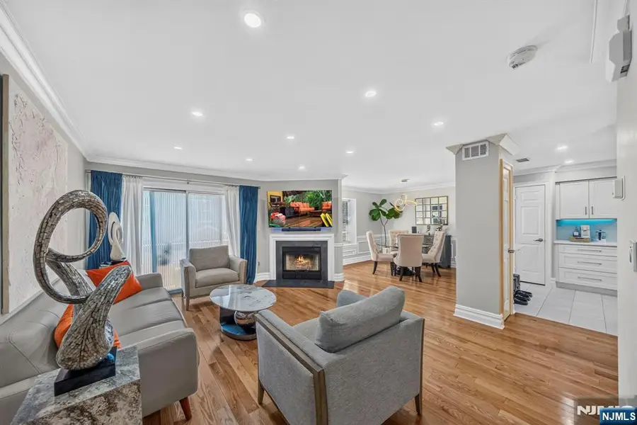 513 Windsor Drive, Palisades Park, NJ 07650 - #3
