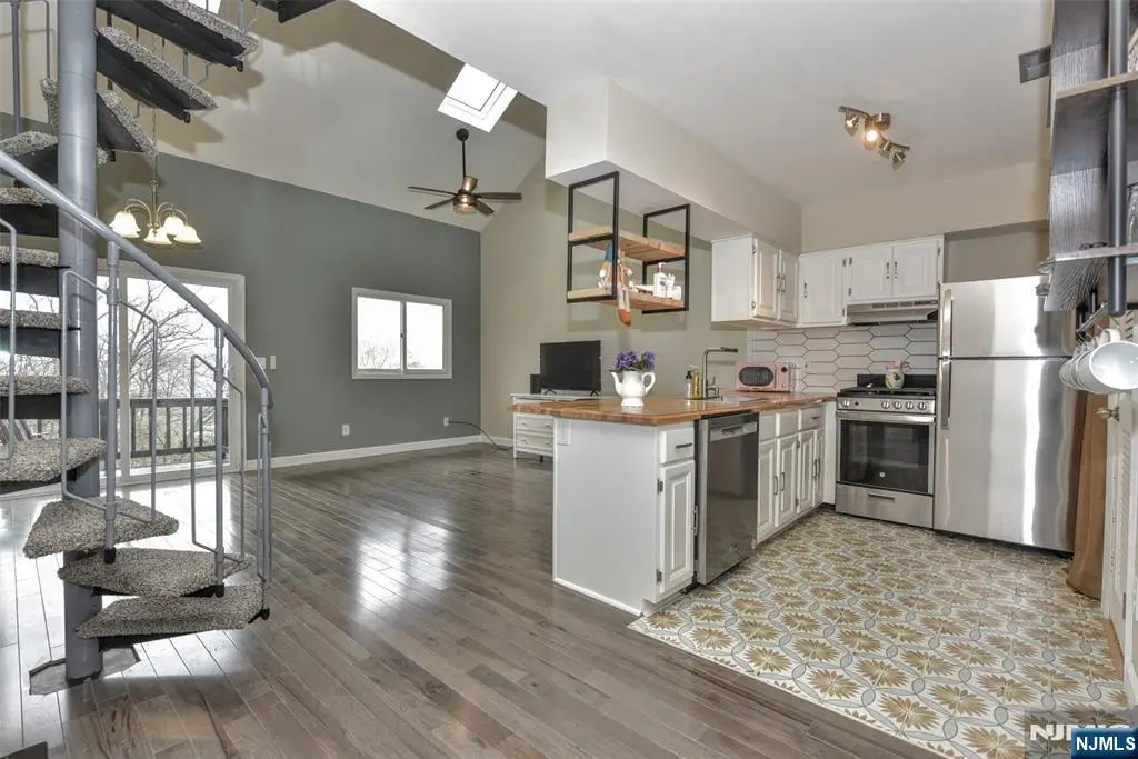 3 Davos Drive 6, Vernon, NJ 07462 - #1