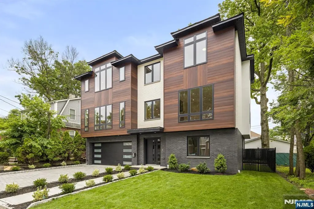 264 Beverly Hills Road, Fort Lee, NJ 07024 - #1