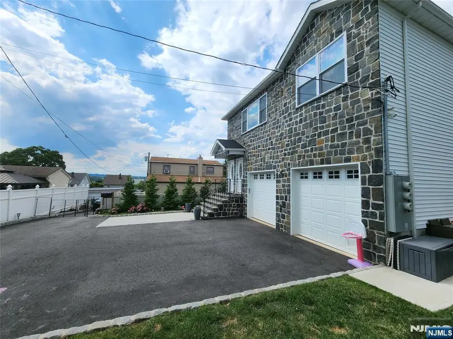 518 8th Street, Lyndhurst, NJ 07071 - #2