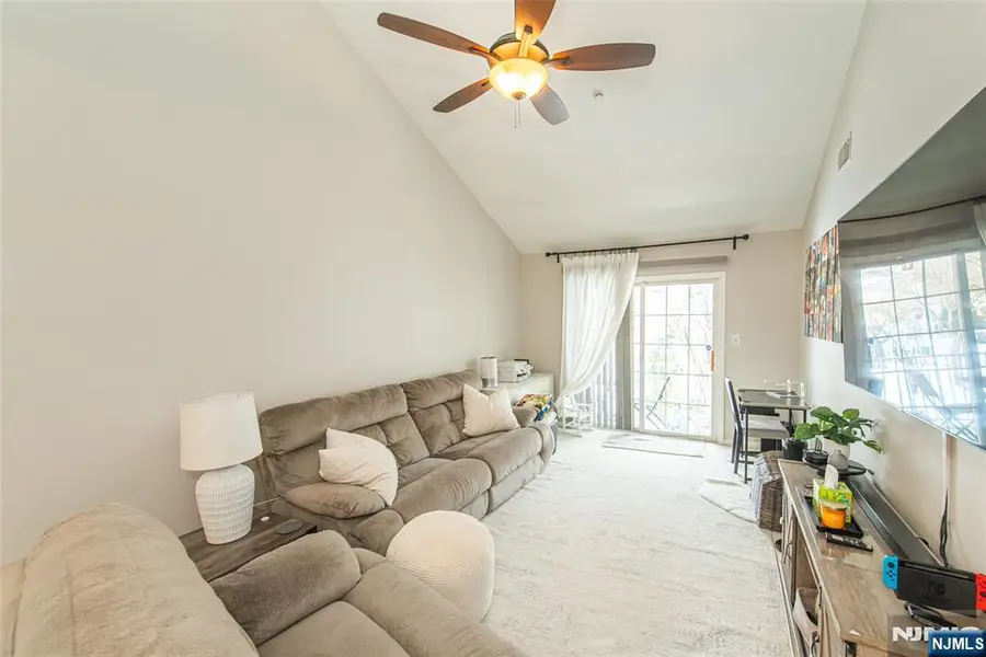 454 Cambridge Drive, Butler, NJ 07405 - #2