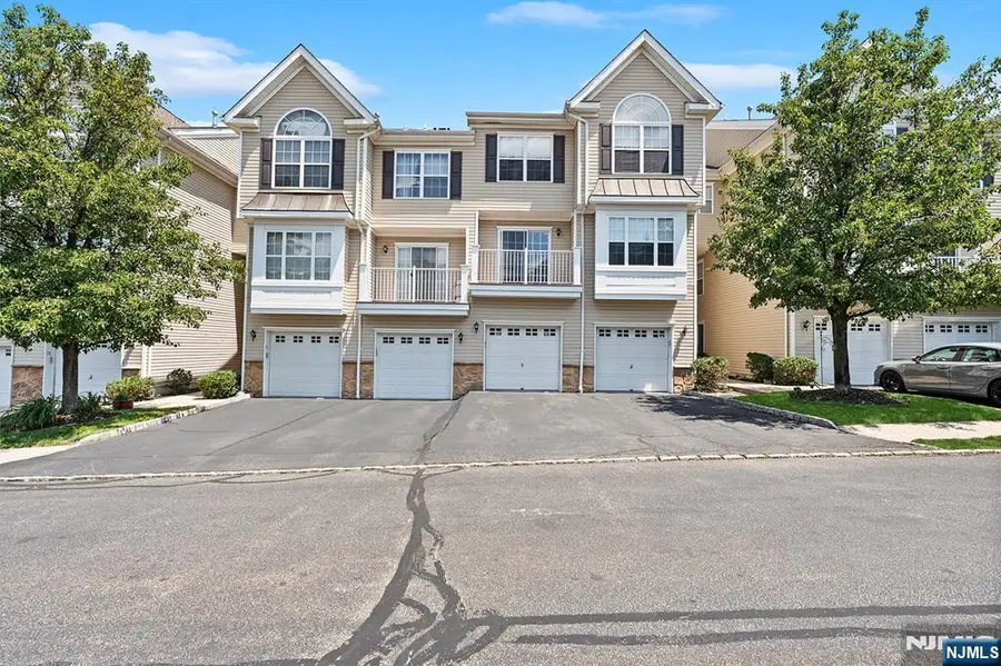 74 Mountainside Drive, Pompton Lakes, NJ 07442 - #2
