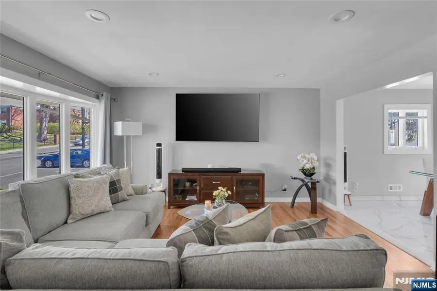 136 E Clinton Avenue, Bergenfield, NJ 07621 - #3