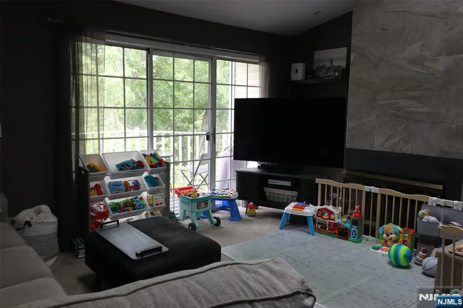 335 Linden Street, Mahwah, NJ 07430 - #3