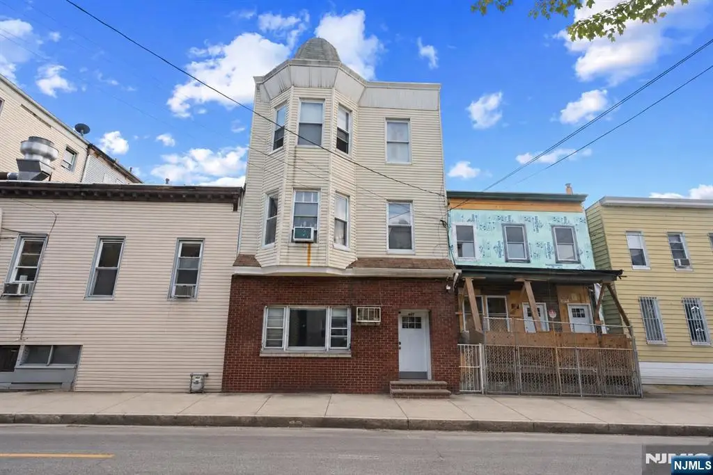 609 38th Street, Union City, NJ 07087 - #1