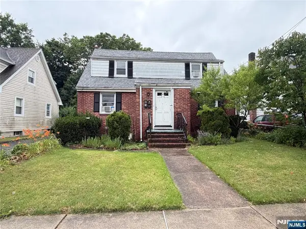 3-14 31st Street, Fair Lawn, NJ 07410