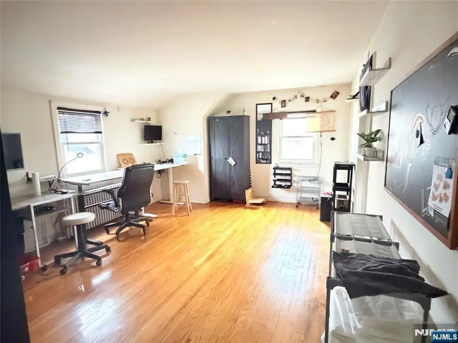 3-14 31st Street, Fair Lawn, NJ 07410 - #3