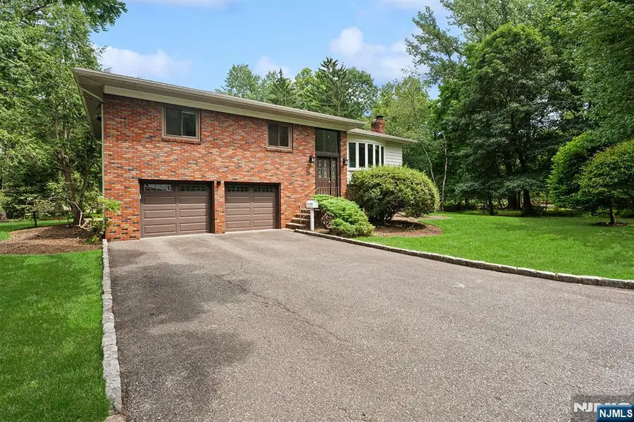 31 Brook Street, Closter, NJ 07624 - #2
