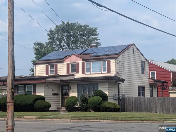 131 18th Avenue, Elmwood Park, NJ 07407