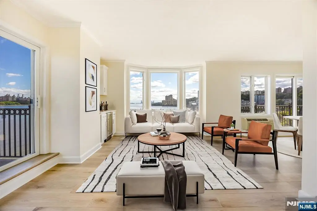 6315 City Place, Edgewater, NJ 07020 - #1