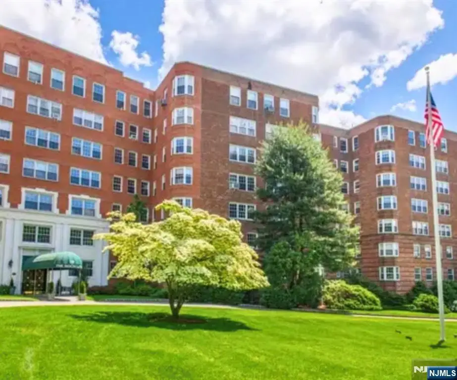 10 Crestmont Road 4H, Montclair, NJ 07042 - #1