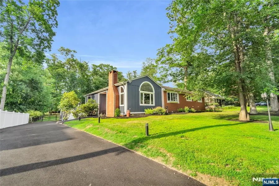 12 Haring Drive, Old Tappan, NJ 07675 - #2