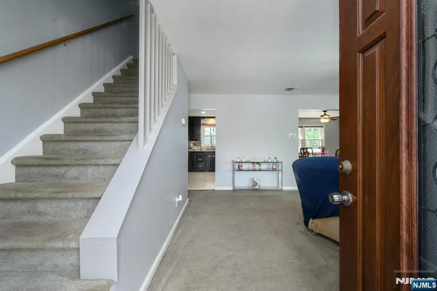 1 Veprek Lane, South Hackensack, NJ 07606 - #3