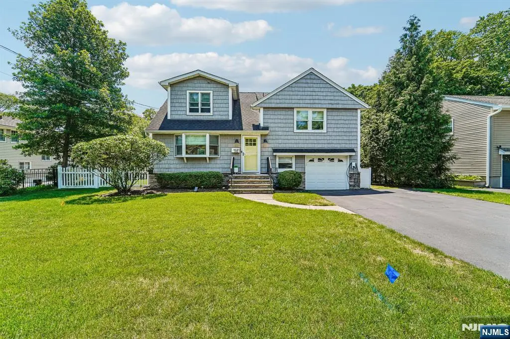 252 Canterbury Place, Ridgewood, NJ 07450 - #1