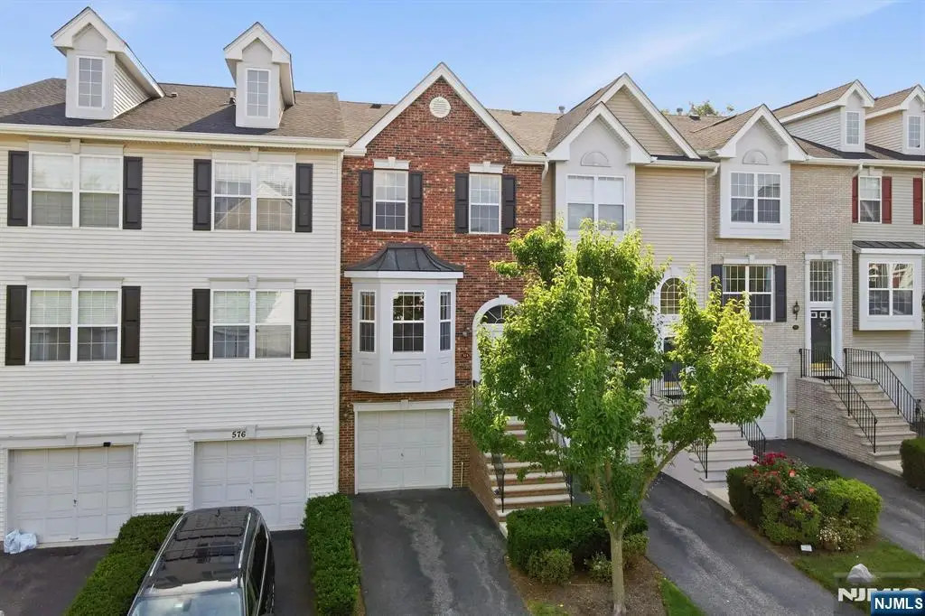 575 Coventry Drive, Nutley, NJ 07110 - #1