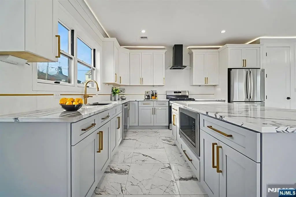 19 Mountain Avenue, Mahwah, NJ 07430 - #1