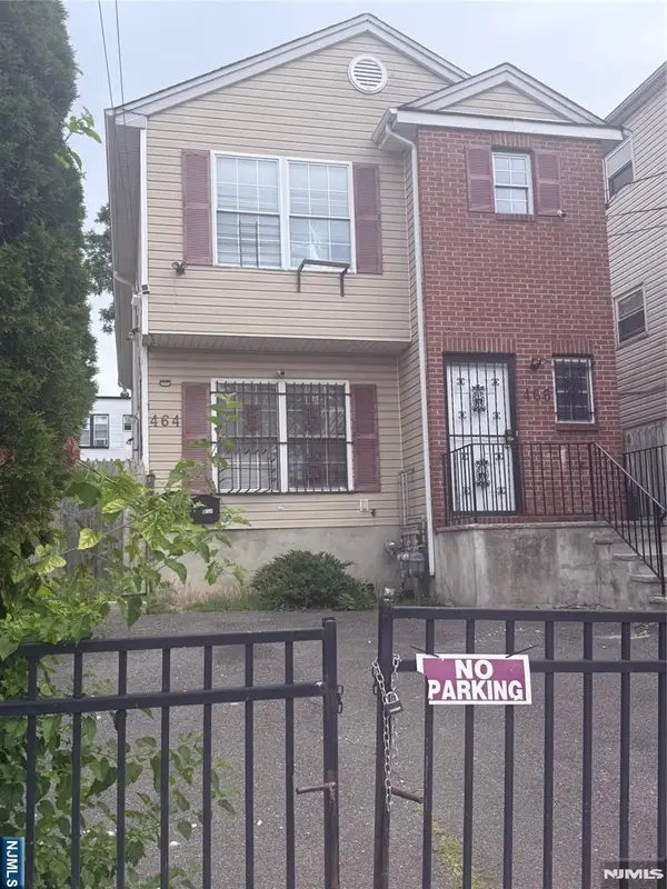 464-466 16th Street, Newark, NJ 07103