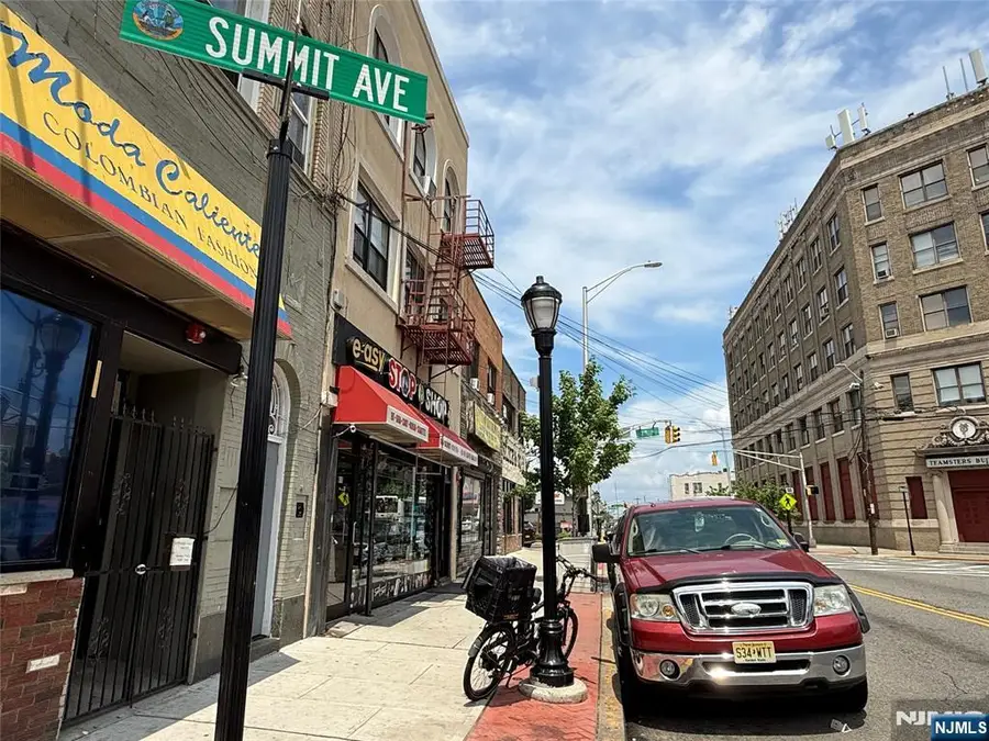 615 Summit Avenue, Union City, NJ 07087 - #2