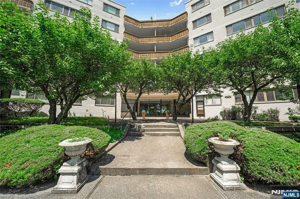 1375 River Road 2B, Edgewater, NJ 07020 - #1