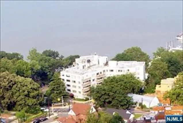 1375 River Road 2B, Edgewater, NJ 07020 - #2