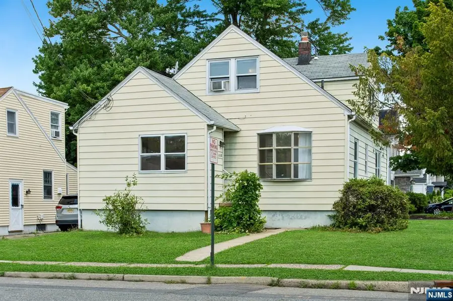 8-15 Berdan Avenue, Fair Lawn, NJ 07410 - #2