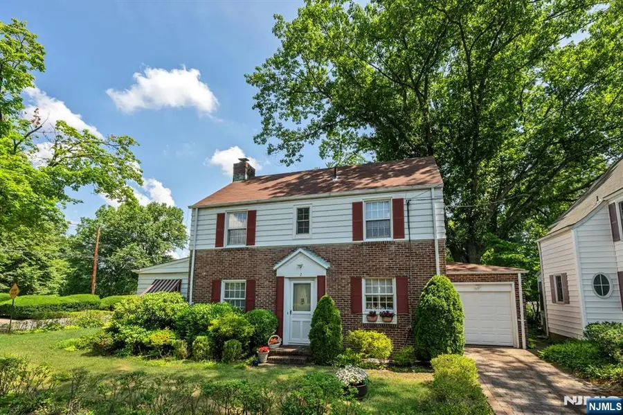 2 Allen Place, Fair Lawn, NJ 07410 - #2