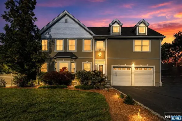66 Boulevard, Pequannock Township, NJ 07440
