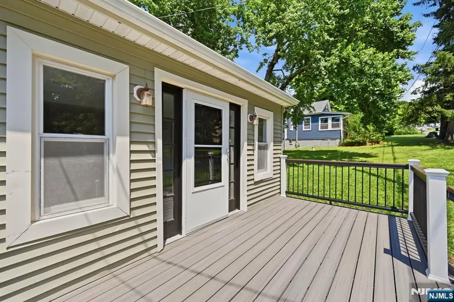 82 Fairview Drive, Upper Greenwood Lake, NJ 07421 - #2