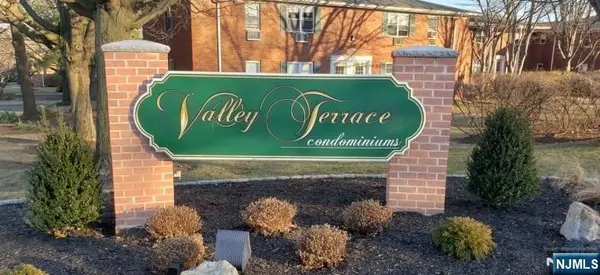 51 Hinchman Avenue 2A, Wayne, NJ 07470