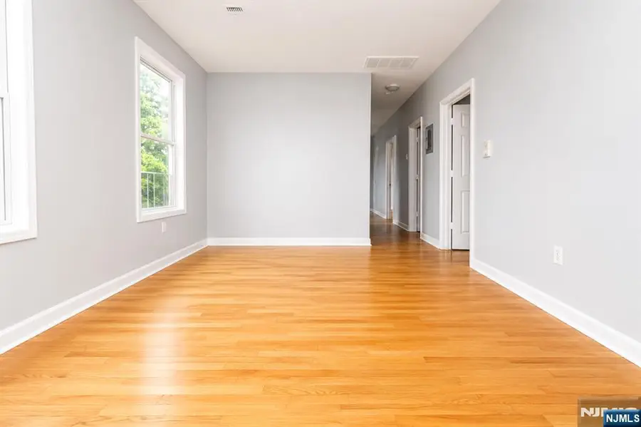 737 S 14th Street, Newark, NJ 07103 - #3