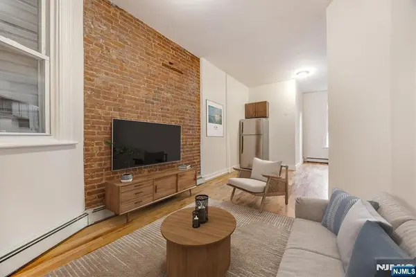 147 New York Avenue 2L, Jersey City, NJ 07307