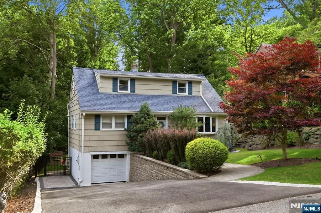 49 Pawnee Avenue, Oakland, NJ 07436 - #1