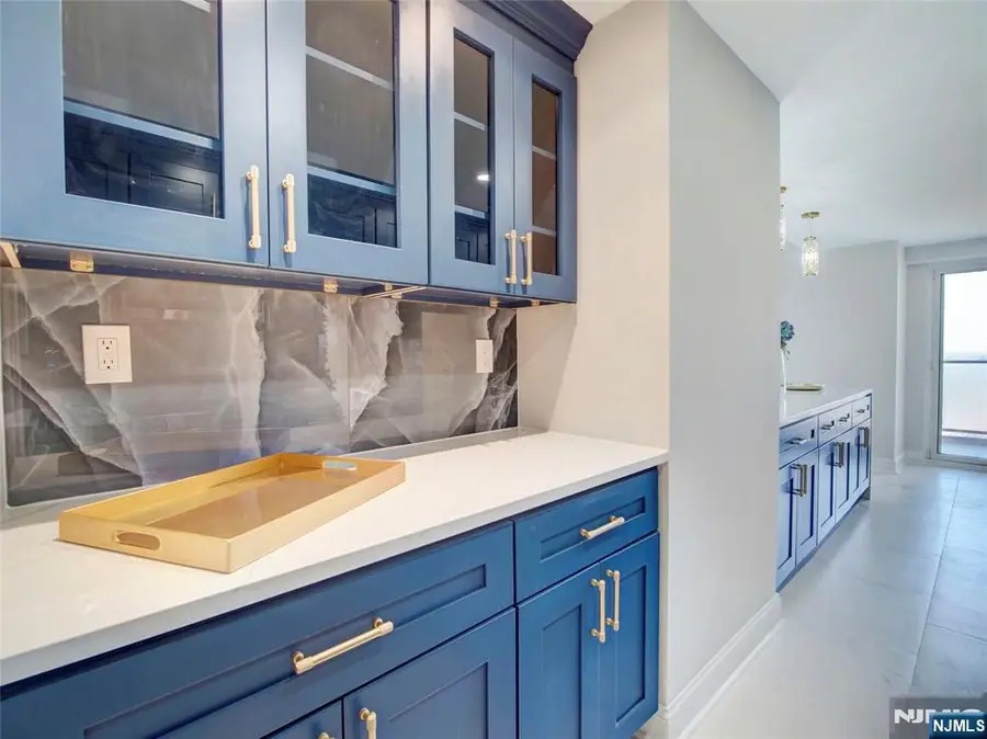 377 S Harrison Street 17F, East Orange, NJ 07018 - #2