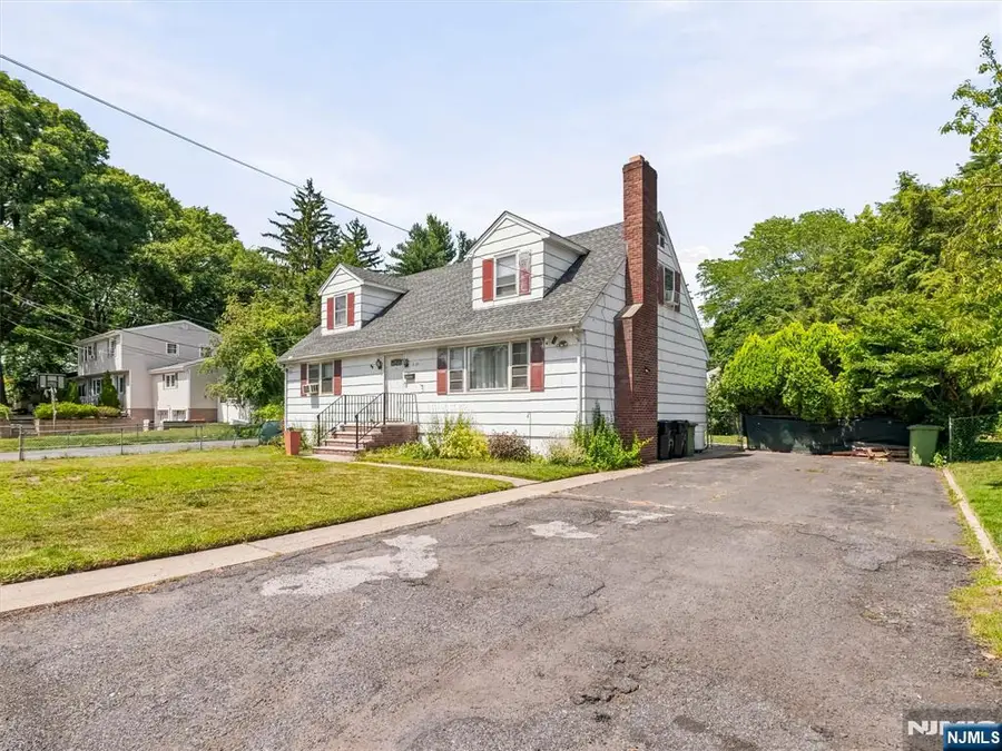 33 Prospect Street, Paramus, NJ 07652 - #2