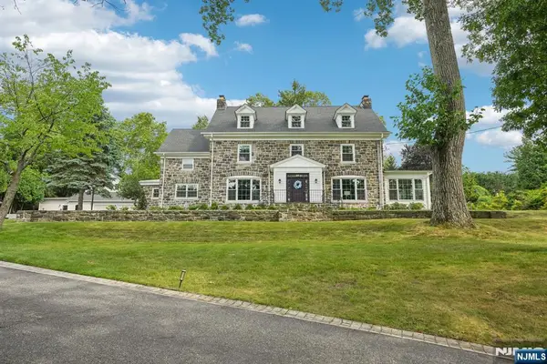 117 Forest Way, Essex Fells, NJ 07021