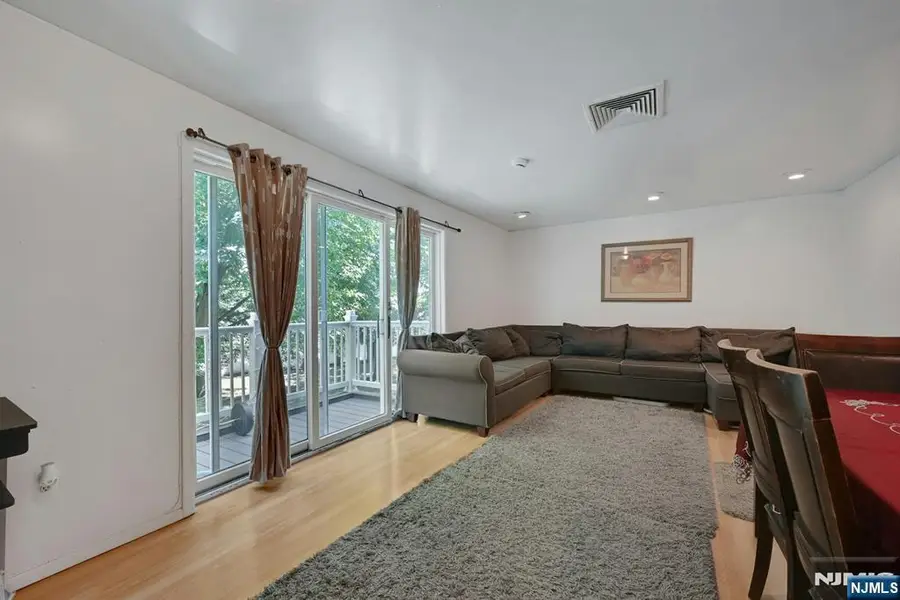 15 Presidential Drive 15, Englewood, NJ 07631 - #3