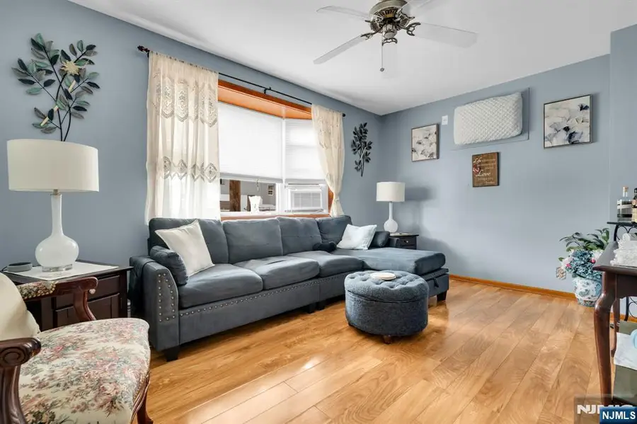 152 Devon Terrace, Kearny, NJ 07032 - #3