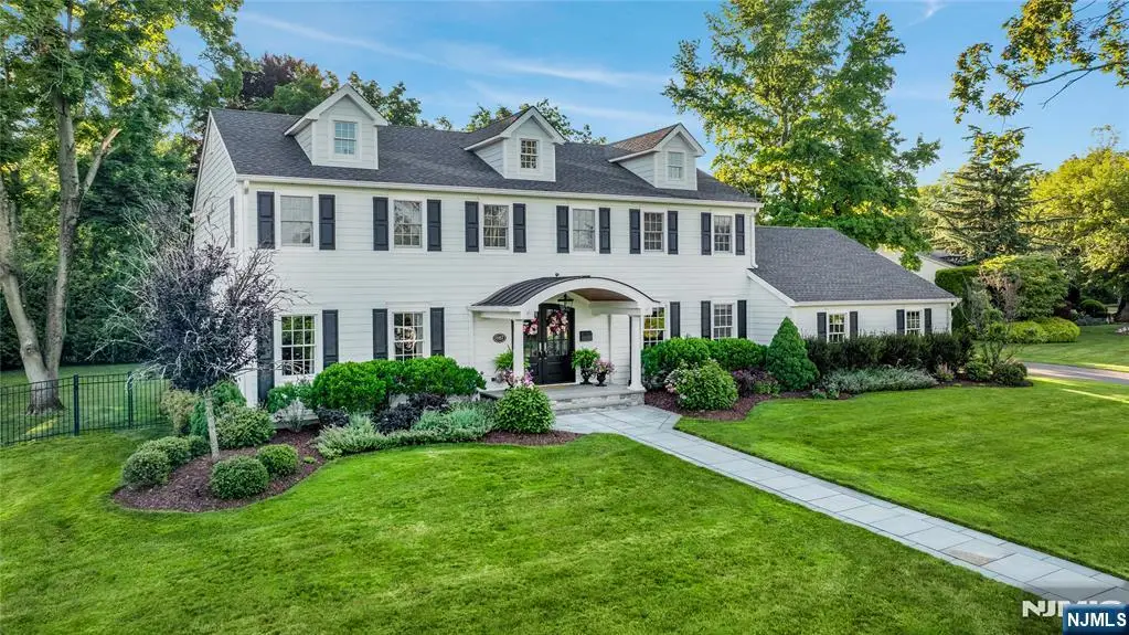 687 East Drive, Oradell, NJ 07649 - #1