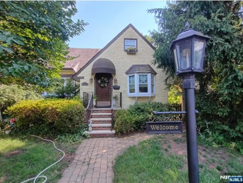 216 N Ross Place, Ho Ho Kus, NJ 07423 - #1