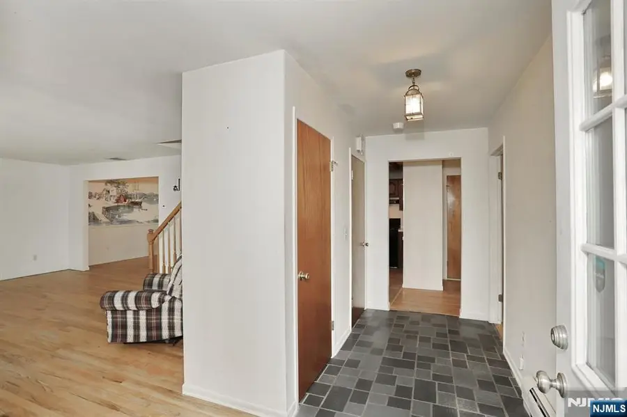 33 Hillside Avenue, Riverdale, NJ 07457 - #3