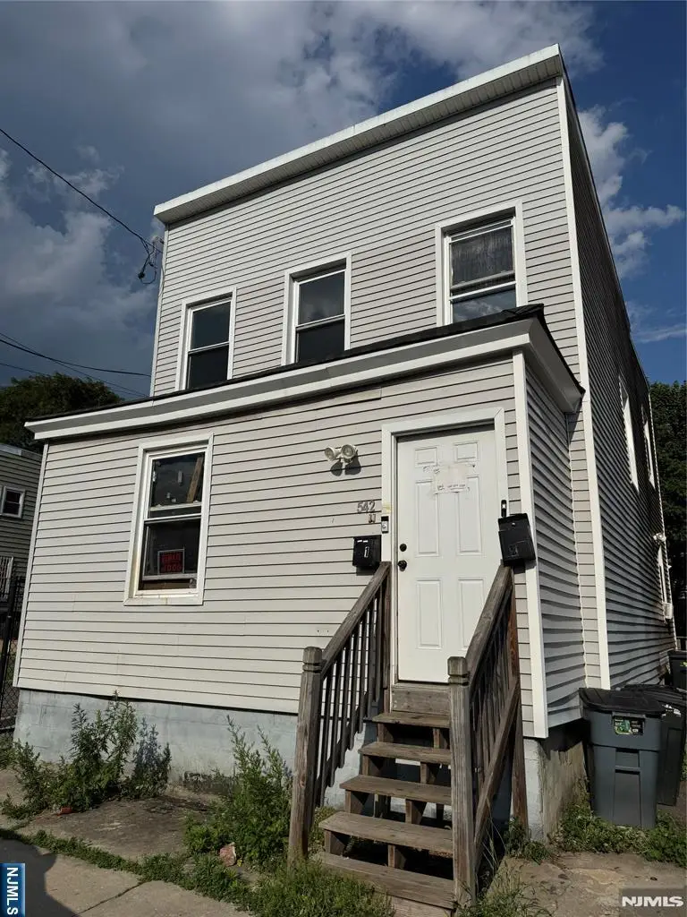 542 18th Street, Newark, NJ 07103 - #1