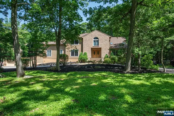 52 Tower Hill Lane, Kinnelon Borough, NJ 07405