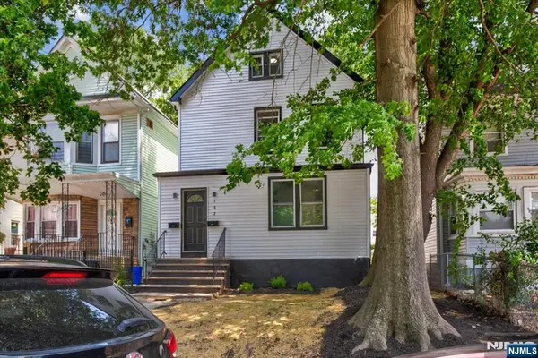 152 Clinton Street, East Orange, NJ 07017